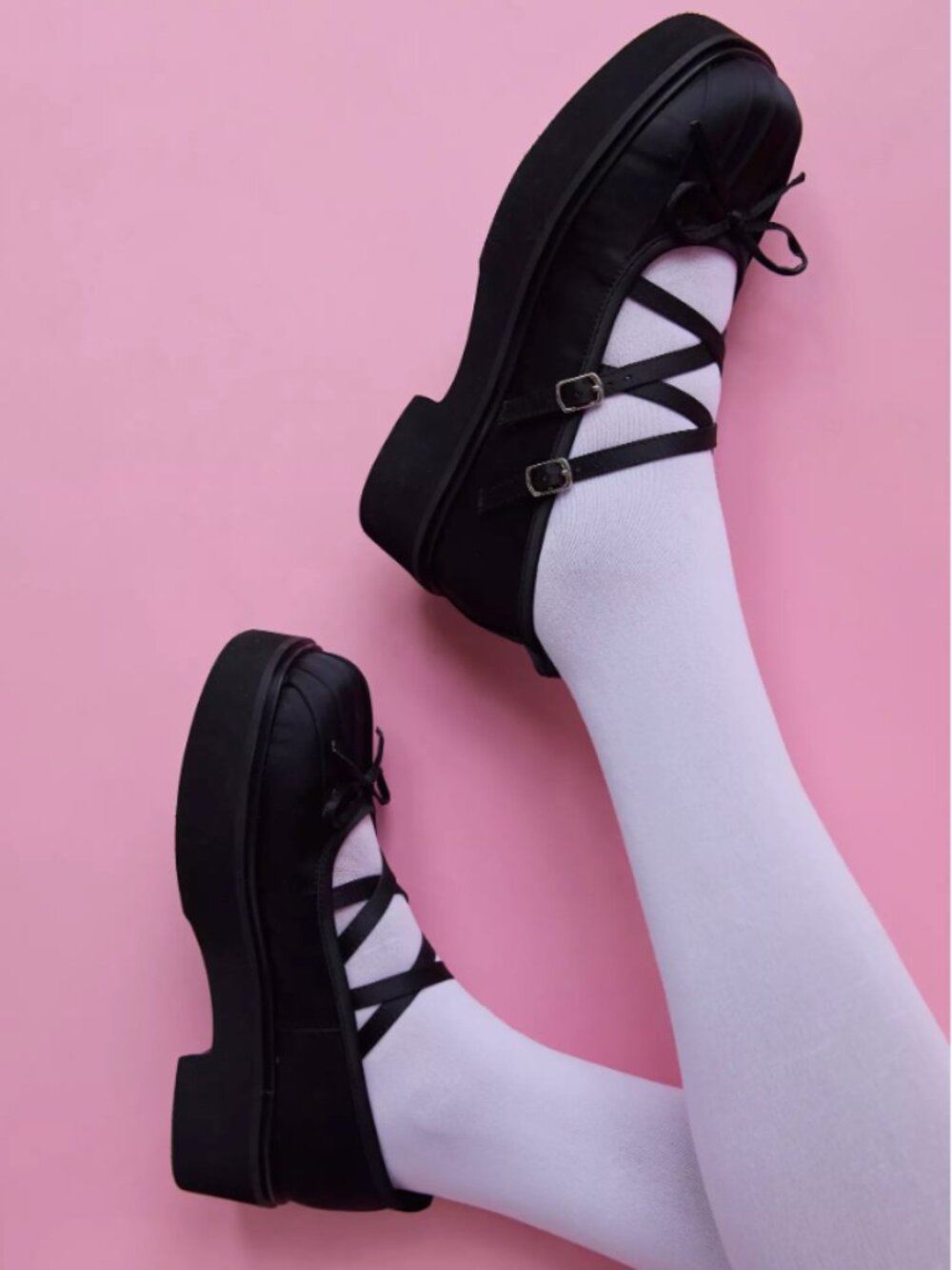 UO Corinne Strappy Mary Jane Platform Flats Black Size 6